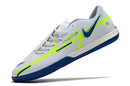 Chuteira React Phantom GT Pro – Futsal Elegante