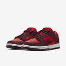 SB Dunk Low – Cherry Elegante