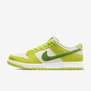 SB Dunk Low Sour – Apple Elegante